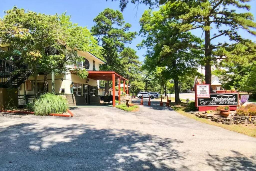 Suite Dreams 101 - Tradewinds Eureka Springs Exterior foto