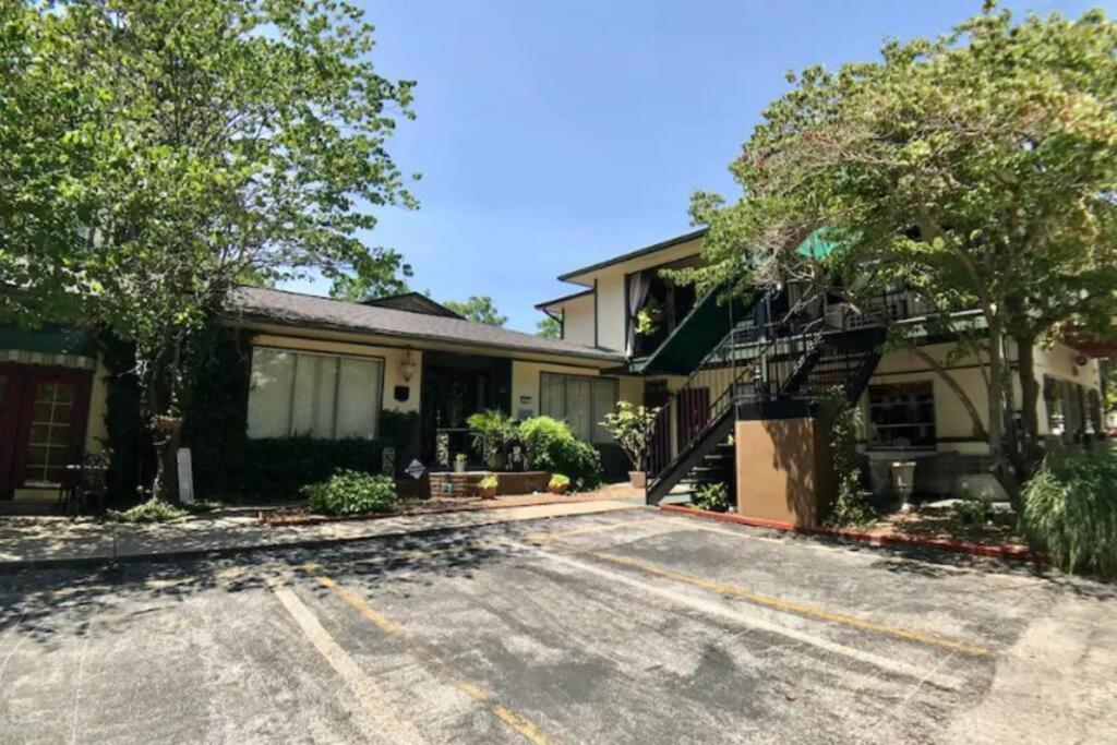 Suite Dreams 101 - Tradewinds Eureka Springs Exterior foto